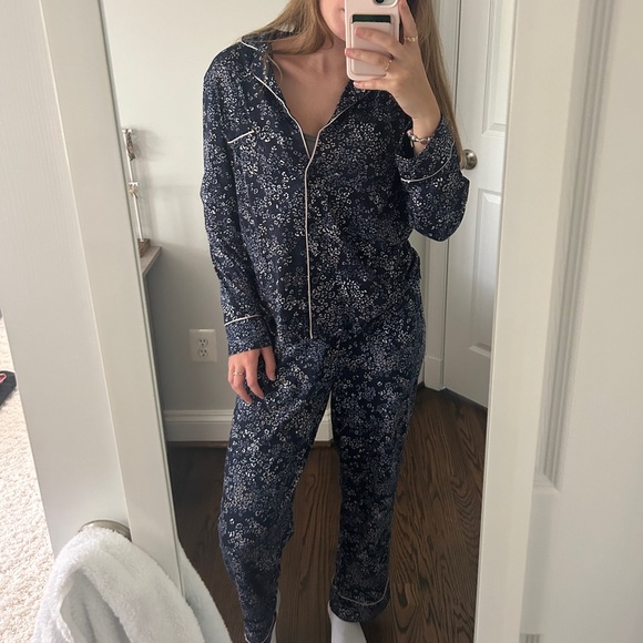 Cheetah Navy Pajama Set TAG SAYS LARGE BUT IT FITS LIKE A SMALL - Picture 2 of 3